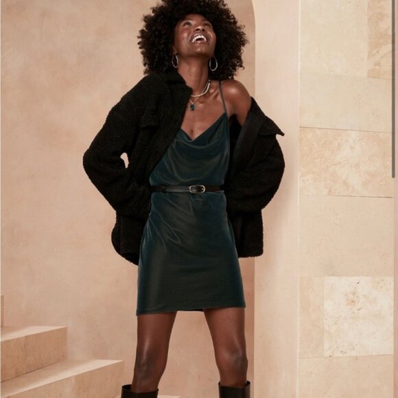 BANANA REPUBLIC Emerald Green Velvet Spaghetti Strap Mini Slip Dress XS - Picture 9 of 9